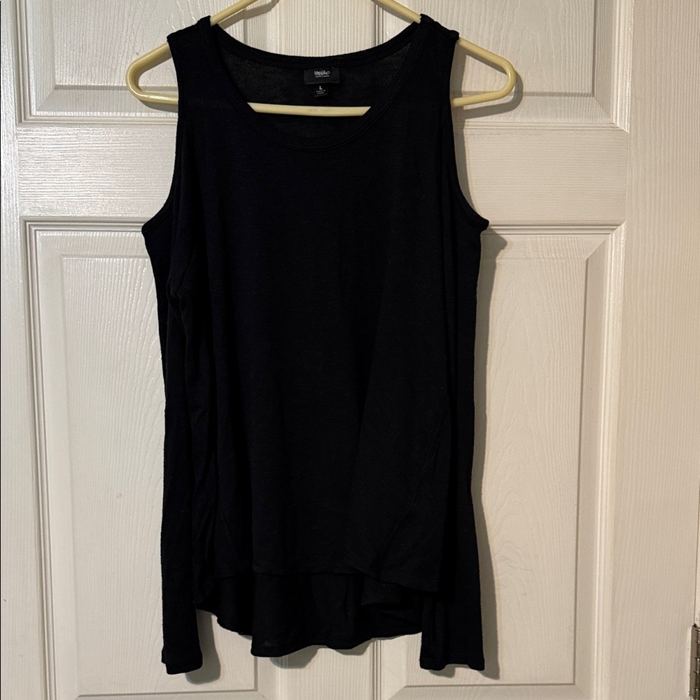 Mossimo Supply Co. Black Sleeveless Cold Shoulder Top